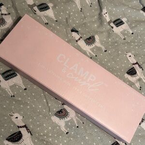 Beachwaver 2-in-1 clamp and curl flat iron and curler